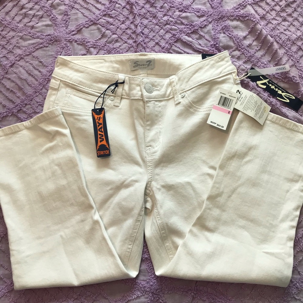 NWT Seven 7 Skinny Jeans size 6. (Capri)